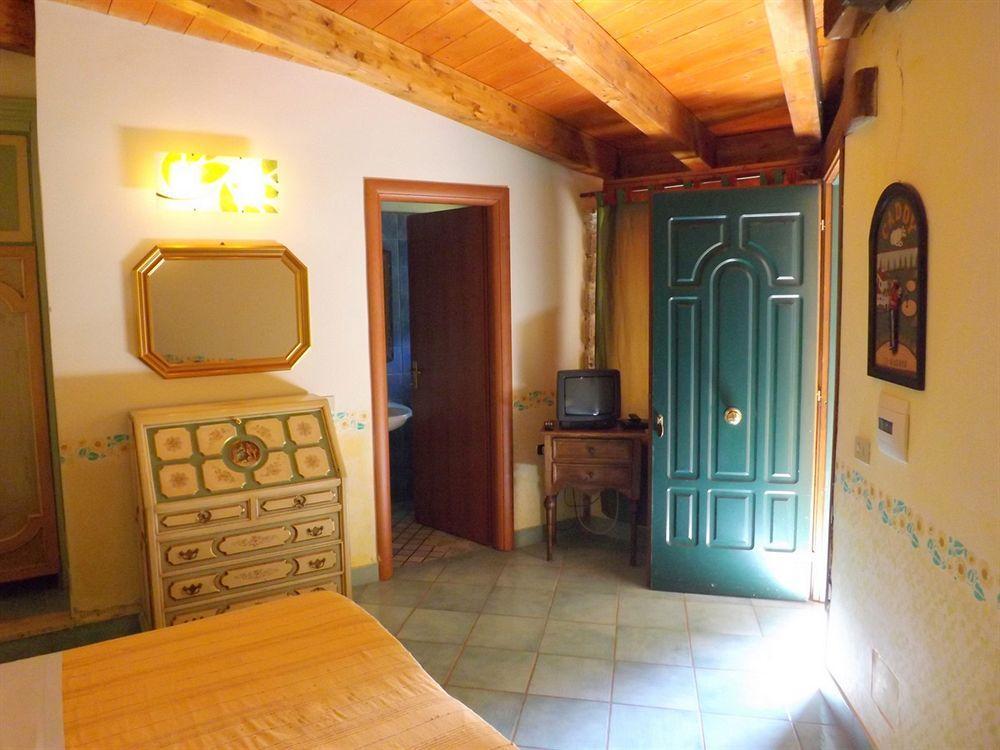 Hotel Antico Residence Roma Monterosi Eksteriør bilde