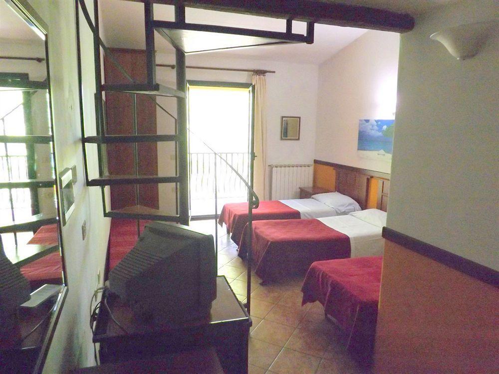 Hotel Antico Residence Roma Monterosi Eksteriør bilde