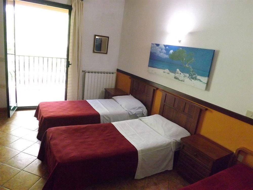 Hotel Antico Residence Roma Monterosi Eksteriør bilde